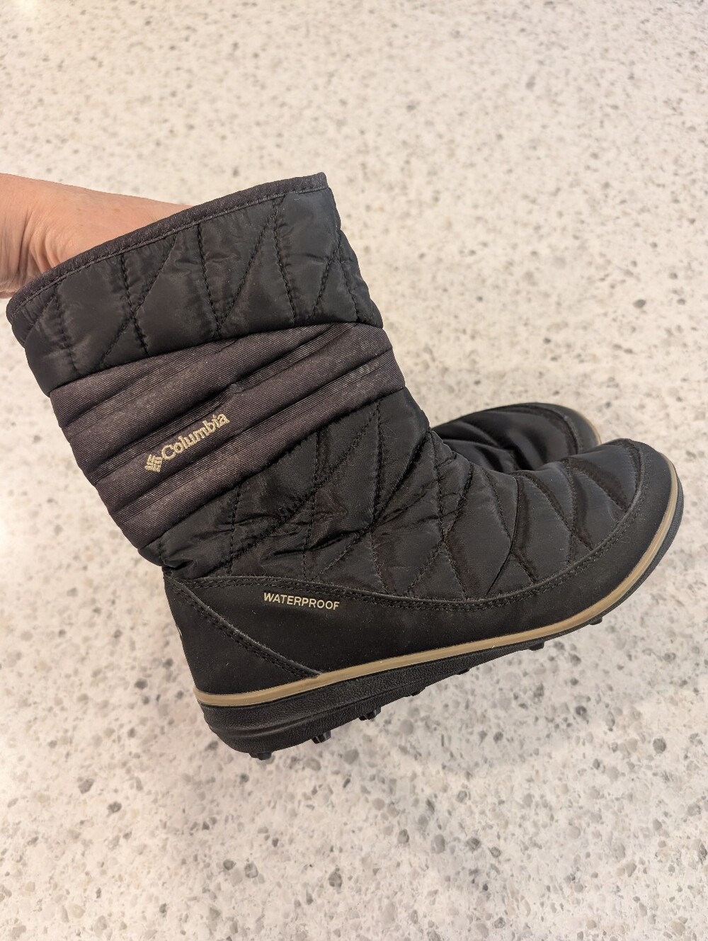 Columbia 6.5 Heavenly Slip II Omni-Heat Puffer Waterproof Winter Boots Black